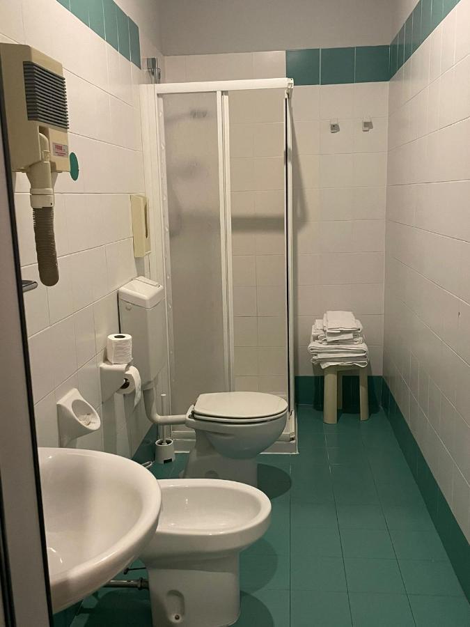 Hotel Arda Fiorenzuola フィオレンツオーラ・ダルダ エクステリア 写真